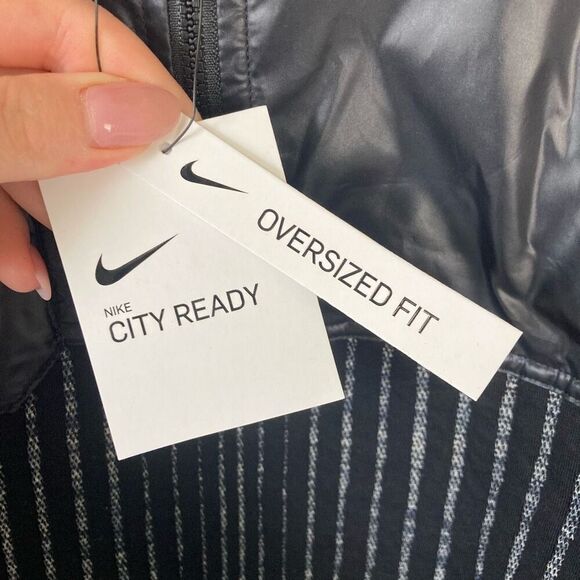 NWT Nike Women’s City Ready Black 1/4 Zip Training Jacket Oversized Fit Size L - Picture 4 of 11
